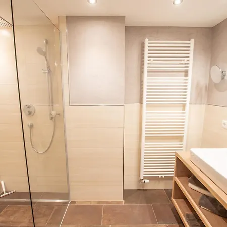 Bed & Breakfast Haus Tirol