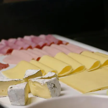 Alojamento de Acomodação e Pequeno-almoço Haus Tirol