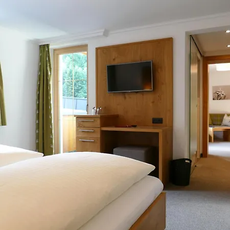 Bed and Breakfast Haus Tirol Tux