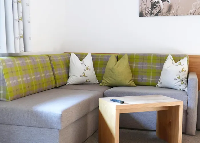 Bed & Breakfast Haus Tirol 3*